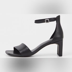 Vagabond: Luisa Sandals
